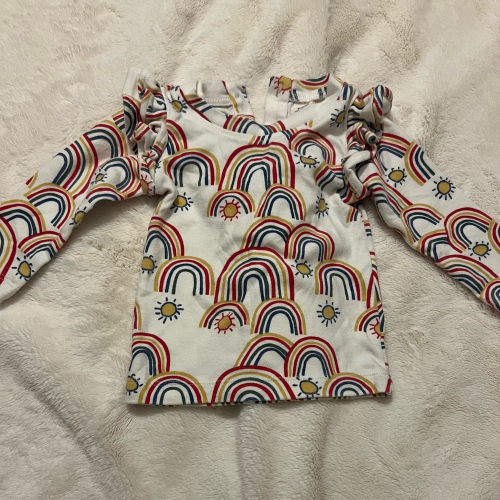 Kate Quinn 12-18 months long sleeve rainbow top